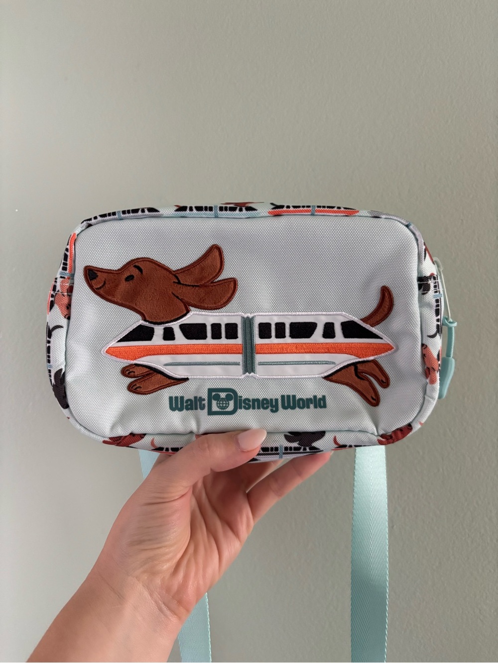 Walt Disney World Dachshund Dog Monorail Fanny Pack